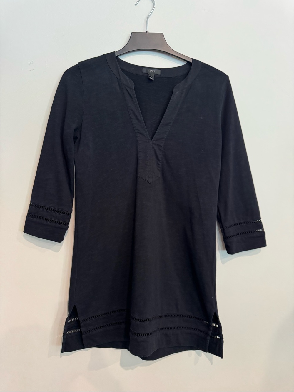 J. Crew Black V-Neck Tunic Top Women’s XS Neutral Minimalist 3/4 Sleeve V-Neck